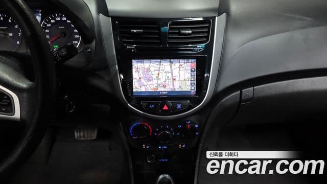 Hyundai Accent(новый кузов / новое поколение) Premier, 2012 14