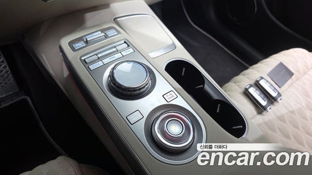 Genesis GV70, 2024 9