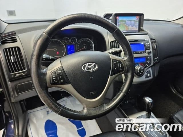 Hyundai i30 cw Luxury, 2009 9