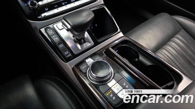Genesis EQ900 Luxury, 2018 9