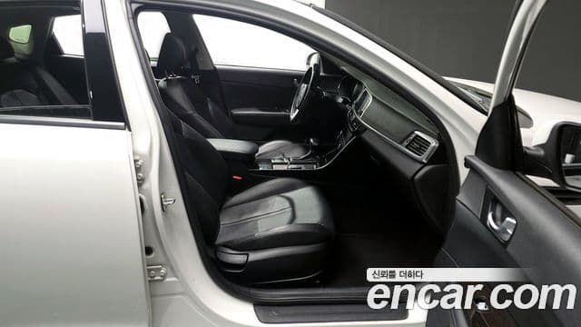 Kia K5 2세대 Prestige, 2017 11