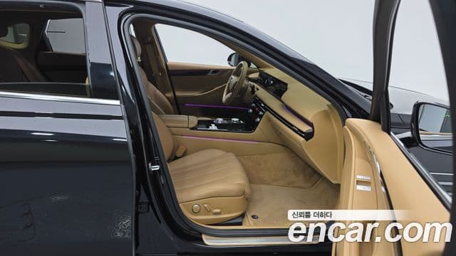 Genesis G80 (RG3) бензин 2.5 турбо AWD, 2025 11