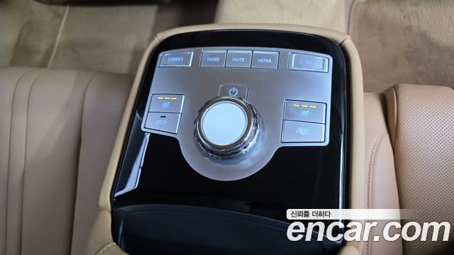 Genesis G80 (RG3) бензин 2.5 турбо AWD, 2025 19