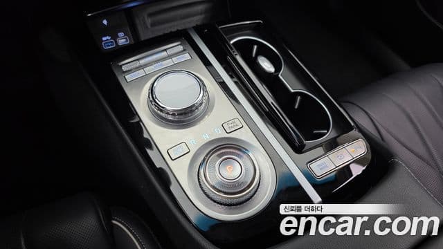 Genesis G80 (RG3) бензин 2.5 турбо AWD, 2024 9