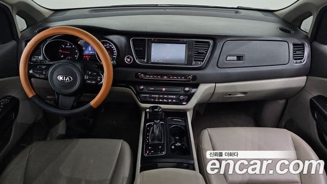 Kia All New Carnival Luxury, 2015 7