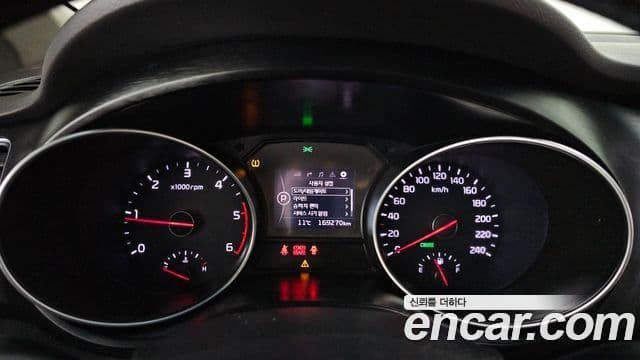 Kia All New Carnival Luxury, 2015 8