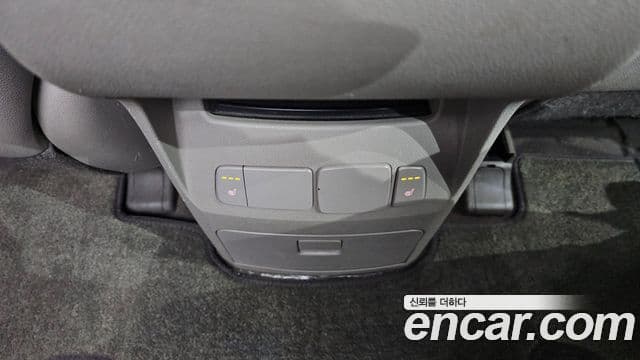 Kia All New Carnival Luxury, 2015 18