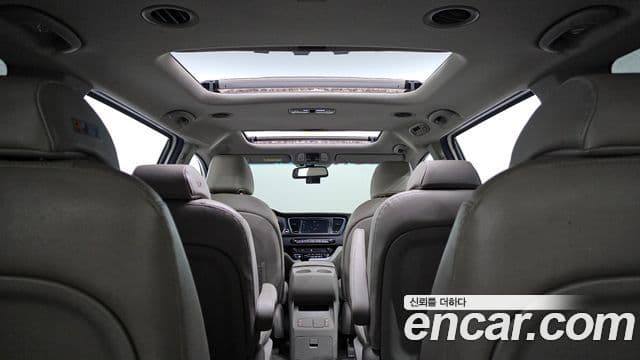 Kia All New Carnival Luxury, 2015 19