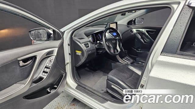 Hyundai Avante MD Luxury, 2012 11