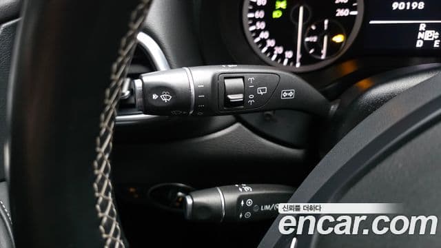 Infiniti Q30 Premium, 2017 18