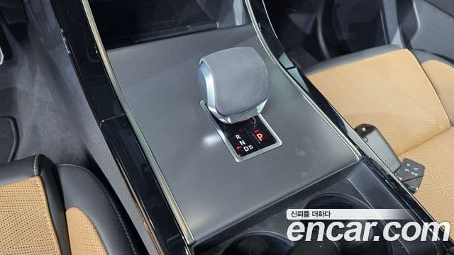 Land Rover Range Rover Velar 3.0 P400 Dynamic HSE, 2025 9