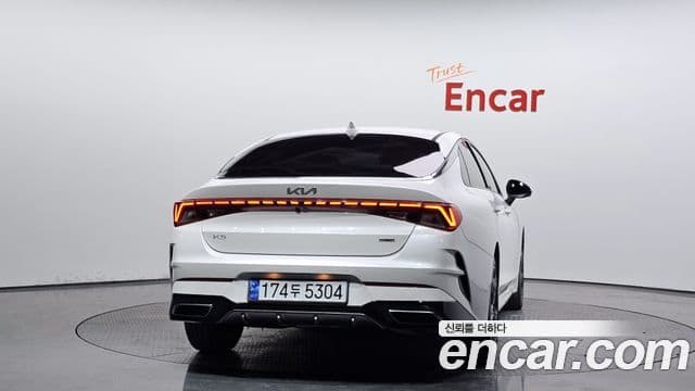 Kia K5 гибрид 3세대 Signature, 2023 4