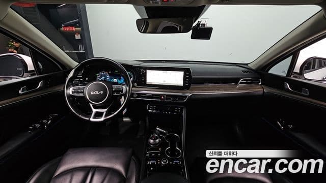 Kia K5 гибрид 3세대 Signature, 2023 7