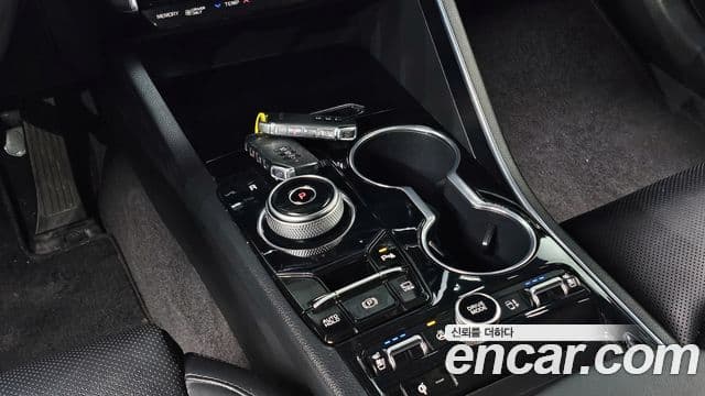 Kia K5 гибрид 3세대 Signature, 2023 9