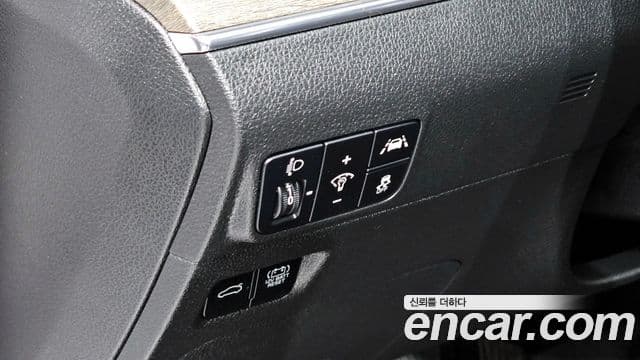 Kia K5 гибрид 3세대 Signature, 2023 14