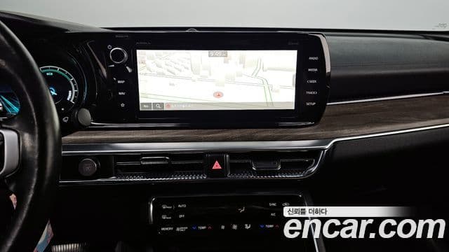 Kia K5 гибрид 3세대 Signature, 2023 15
