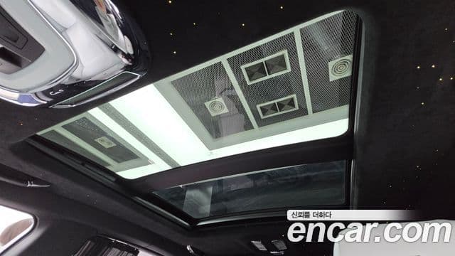 Rolls-Royce 고스트 6.6 EWB V12, 2019 18