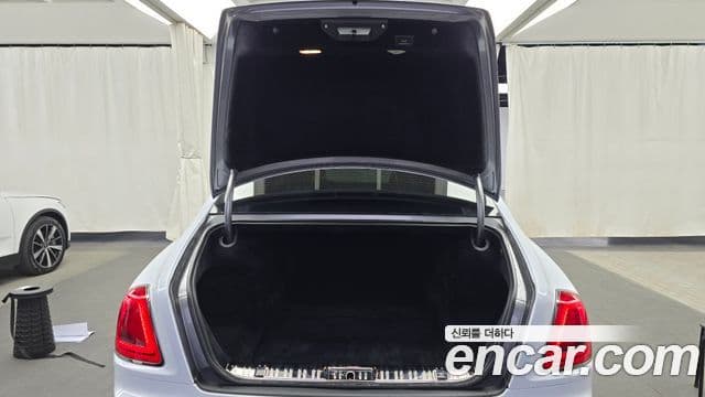 Rolls-Royce 고스트 6.6 EWB V12, 2019 20