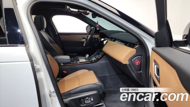 Land Rover Range Rover Velar 3.0 P400 Dynamic HSE, 2025 11