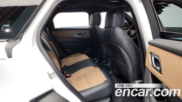 Land Rover Range Rover Velar 3.0 P400 Dynamic HSE, 2025 12