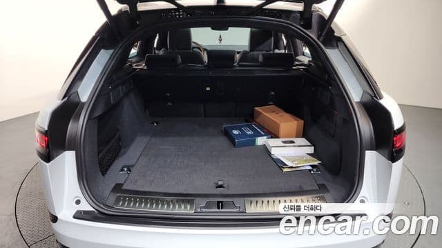 Land Rover Range Rover Velar 3.0 P400 Dynamic HSE, 2025 20
