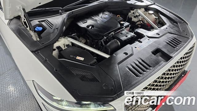 Genesis GV70, 2022 6