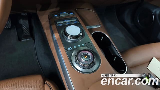 Genesis GV70, 2022 9