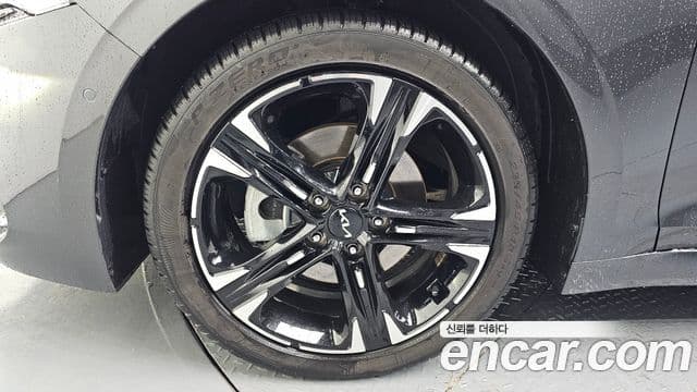 Kia K5 гибрид 3세대 Signature, 2023 все фото