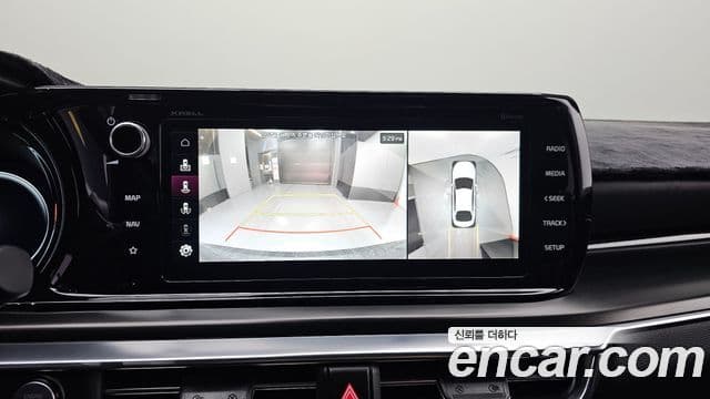 Kia K5 гибрид 3세대 Signature, 2023 16