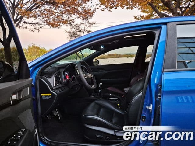 Hyundai Avante AD 1.6 турбо Sport, 2017 17