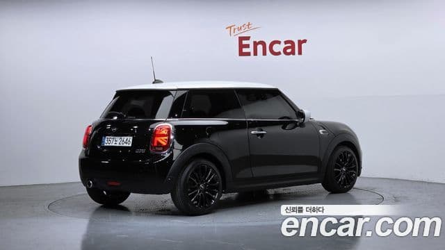 Mini Cooper 3세대, 2020 2