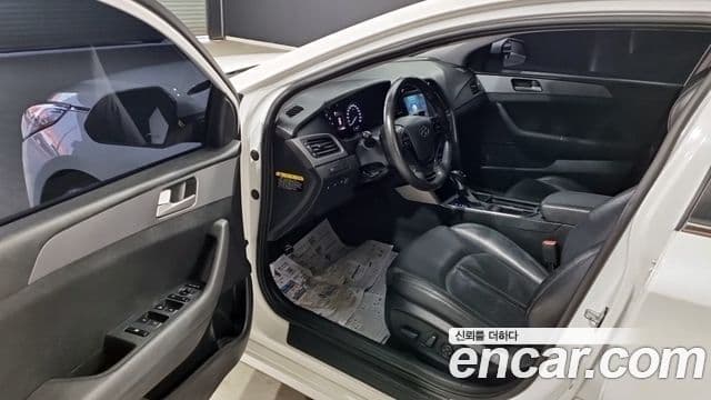 Hyundai LF Sonata Premium, 2017 7