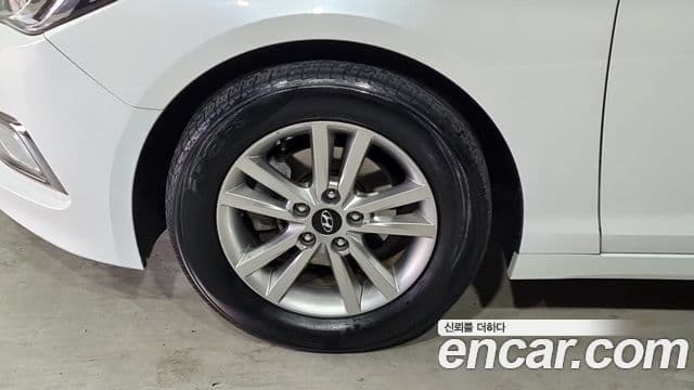 Hyundai LF Sonata Premium, 2017 17