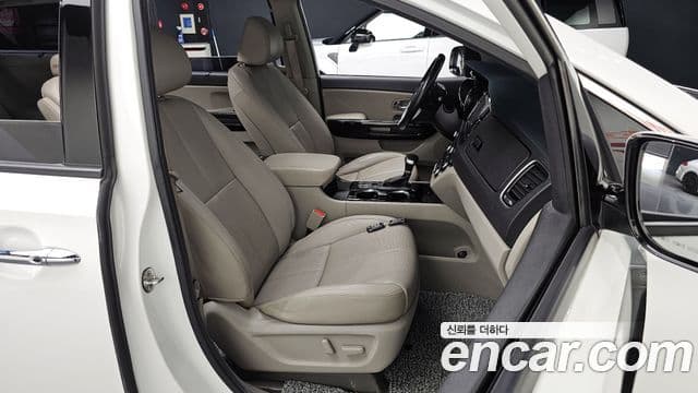 Kia The / новый New Carnival Special, 2019 10