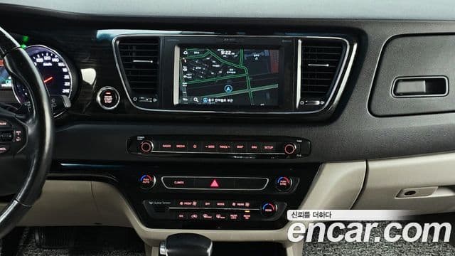 Kia The / новый New Carnival Special, 2019 14