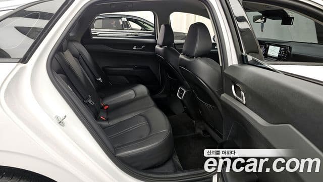 Kia K5 3세대 Prestige, 2023 12