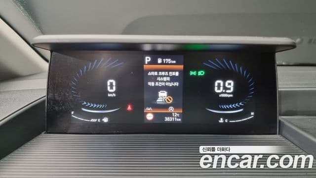 Hyundai Staria Modern, 2025 8