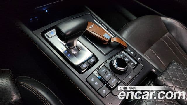 Genesis G80 Sport, 2017 9