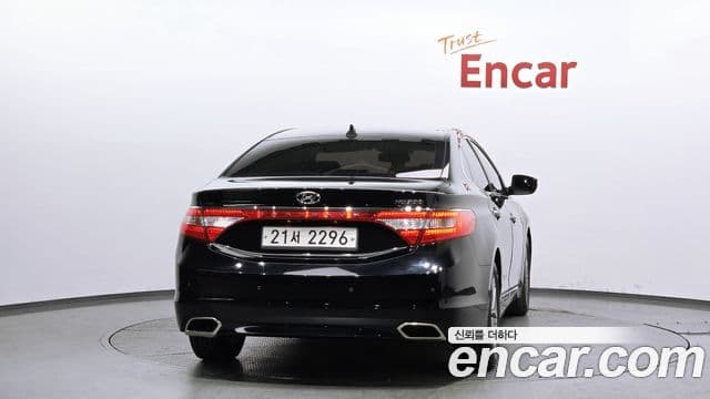 Hyundai Grandeur HG Modern, 2015 4