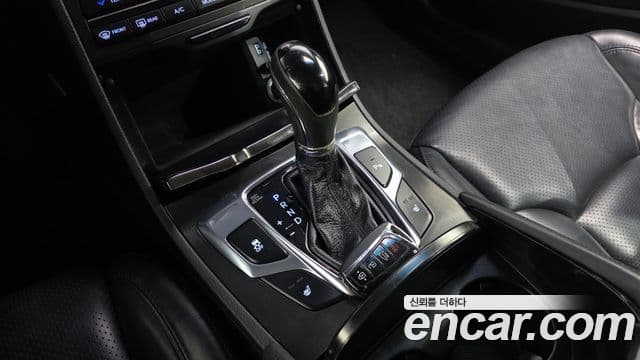 Hyundai Grandeur HG Modern, 2015 9