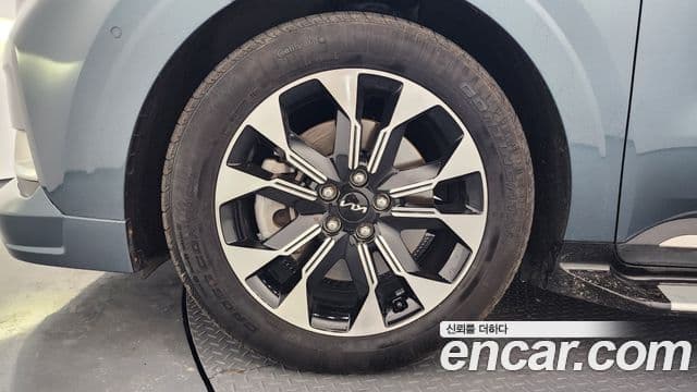 Kia Carnival 4세대 бензин 9인승 High Limousine(компания по спецнадстройкам), 2023 все фото