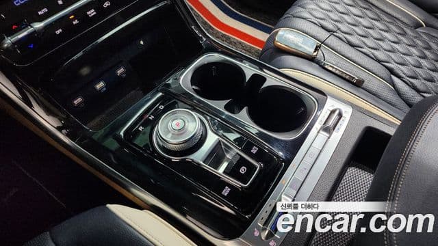 Kia Carnival 4세대 бензин 9인승 High Limousine(компания по спецнадстройкам), 2023 9