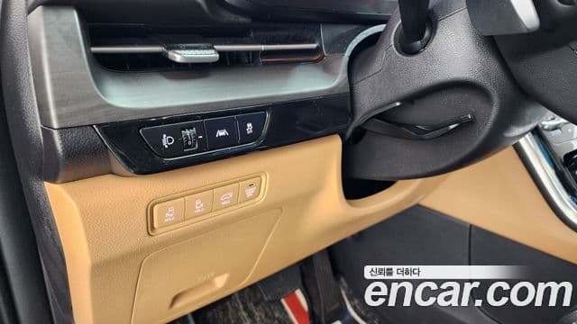 Kia Carnival 4세대 бензин 9인승 High Limousine(компания по спецнадстройкам), 2023 14