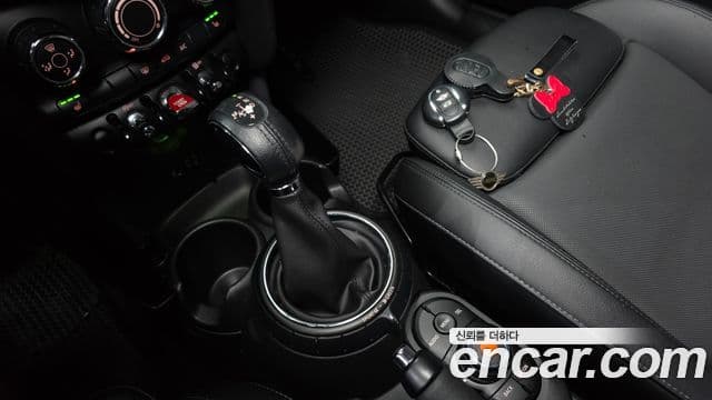 Mini Cooper D 3세대, 2016 9