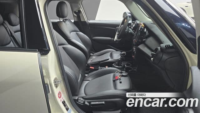 Mini Cooper D 3세대, 2016 10