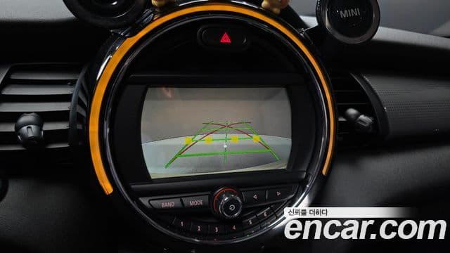 Mini Cooper D 3세대, 2016 15