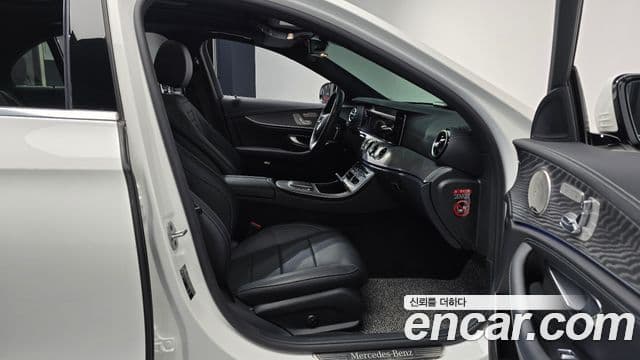 Mercedes-Benz E-класс W213 AMG Line, 2022 11