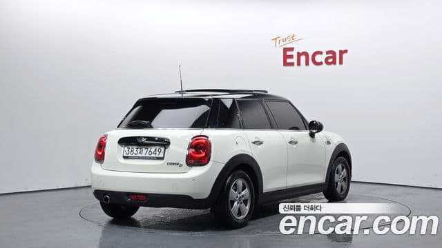 Mini Cooper D 3세대, 2017 2