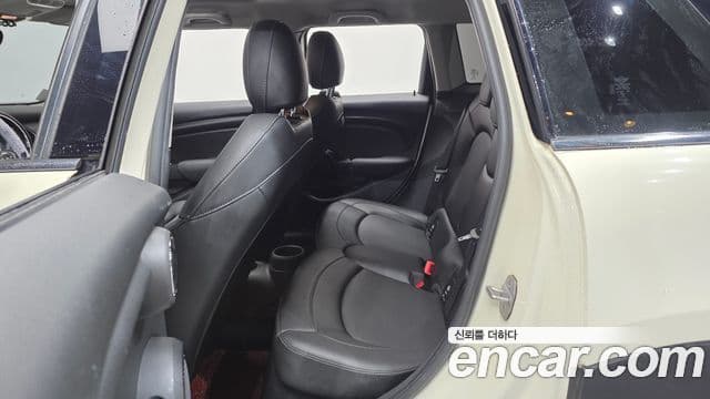 Mini Cooper D 3세대, 2017 12