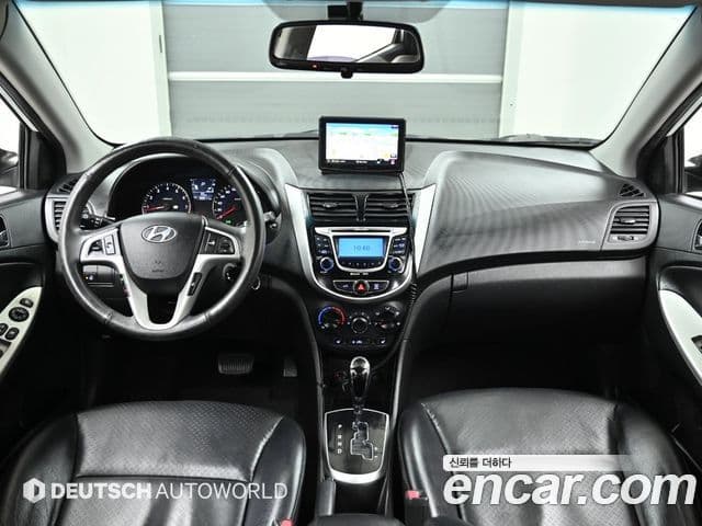 Hyundai Accent(новый кузов / новое поколение) Premier, 2012 7